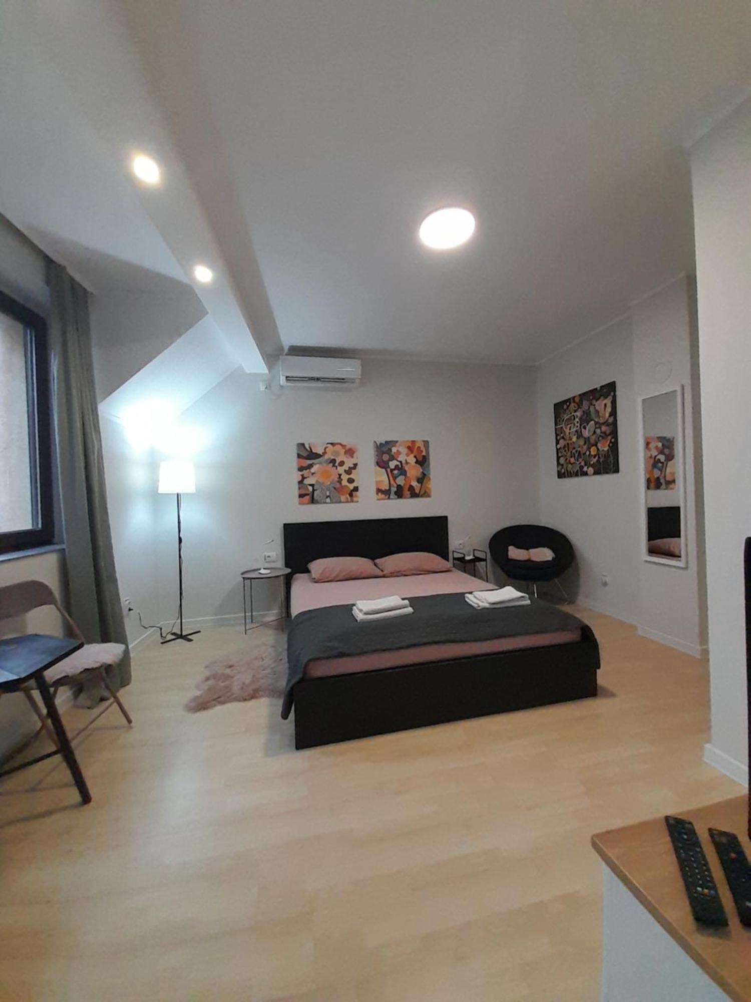Cool & Cozy Center Apartment Subotica Luaran gambar