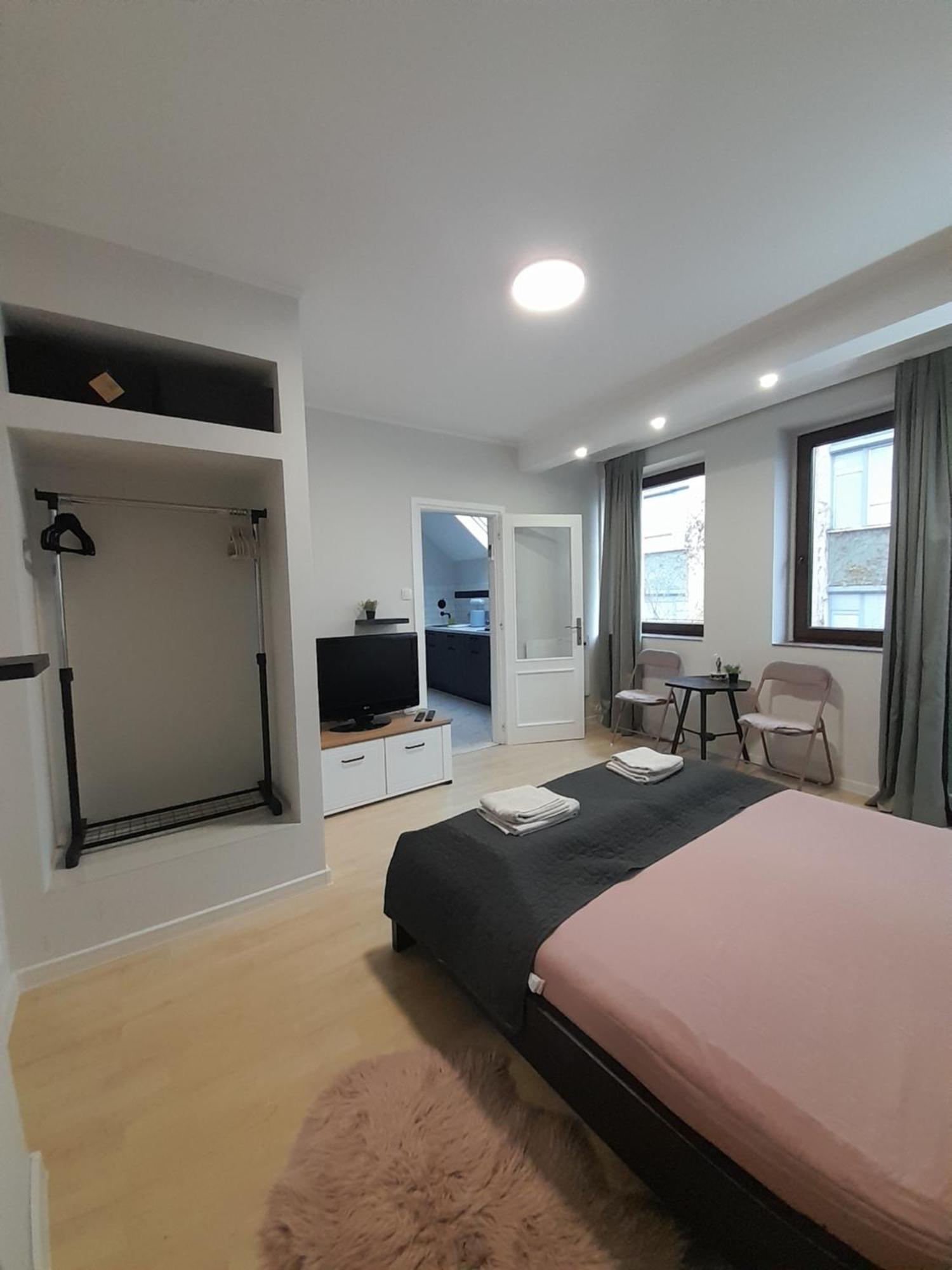 Cool & Cozy Center Apartment Subotica Luaran gambar